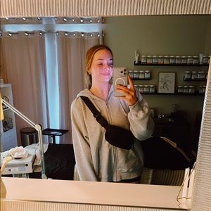 Meet your Posher, Ellie